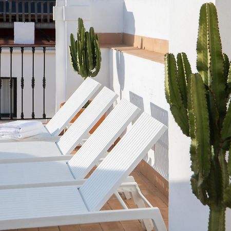 Magno Apartments Almansa Seville Exterior photo